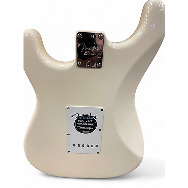 Used Fender Eric Clapton Signature Stratocast Olympic White Solid Body Electric Guitar