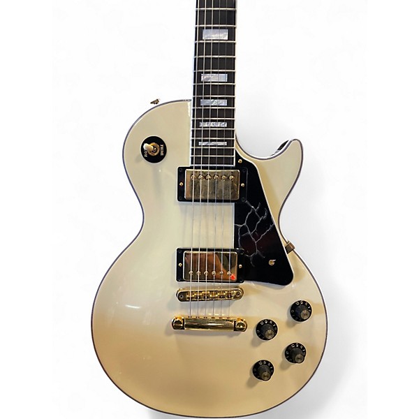 Used Gibson Les Paul Custom White Solid Body Electric Guitar