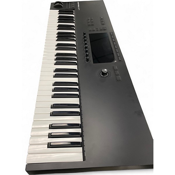 Used Native Instruments KOMPLETE KONTROL S61 MK3 MIDI Controller