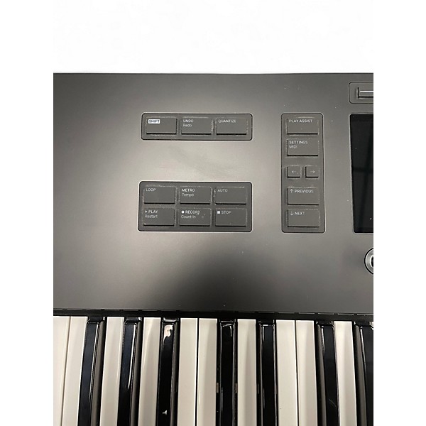 Used Native Instruments KOMPLETE KONTROL S61 MK3 MIDI Controller