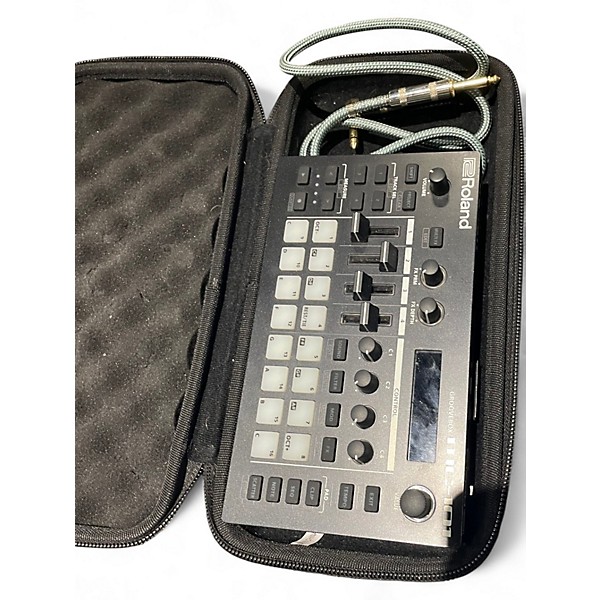 Used Roland MC-101 GROOVEBOX Production Controller