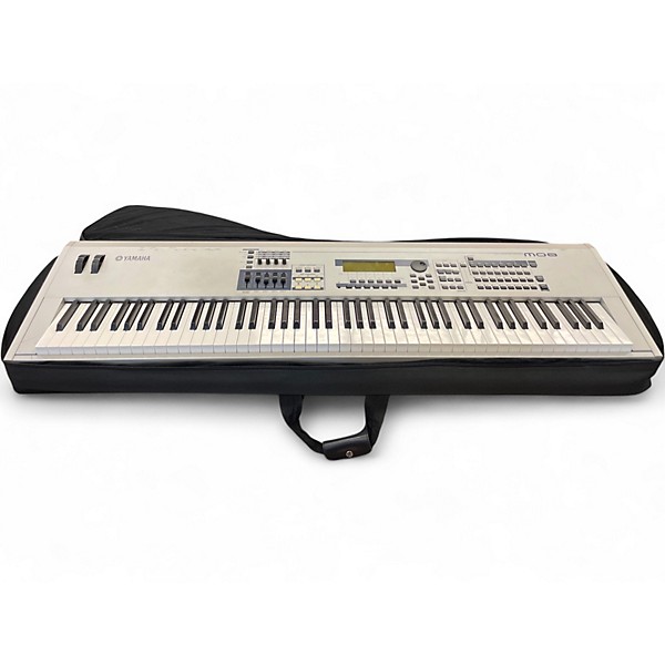 Used Yamaha MO8 88 Key Keyboard Workstation