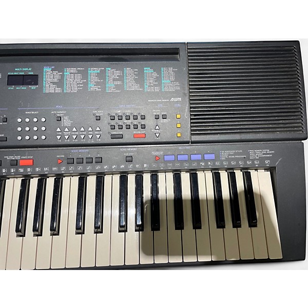 Used Yamaha PSR500 61-Key Portable Keyboard