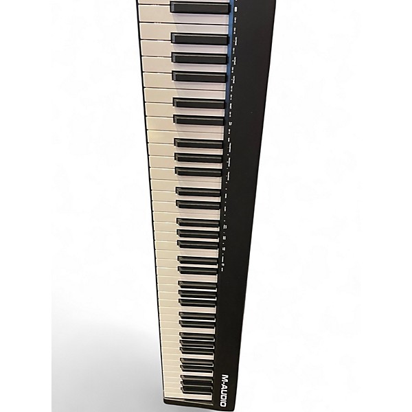 Used M-Audio KEYSTATION 88 MK3 MIDI Controller