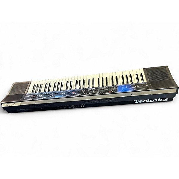 Used Technics K450 Synthesizer