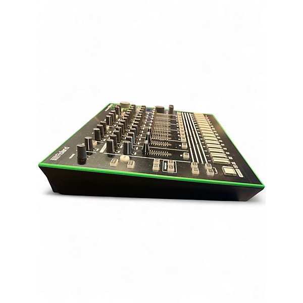 Used Roland TR8 DJ Controller