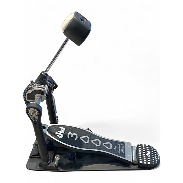Used DW 3000 Series Single Single Bass Drum Pedal