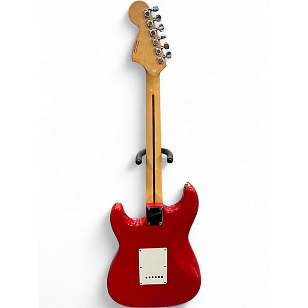 Used 2001 Squier Affinity Stratocaster Candy Apple Red Solid Body Electric Guitar
