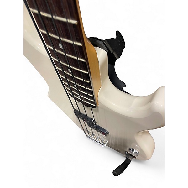 Used Yamaha BB200 White Electric Bass Guitar