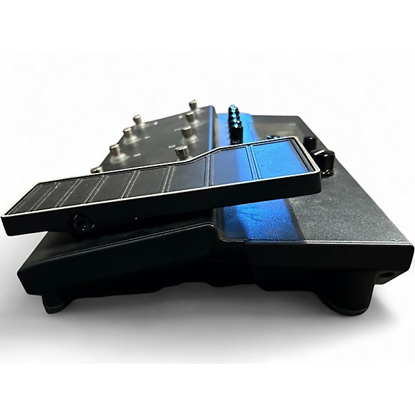 Used Line 6 Helix LT Effect Processor