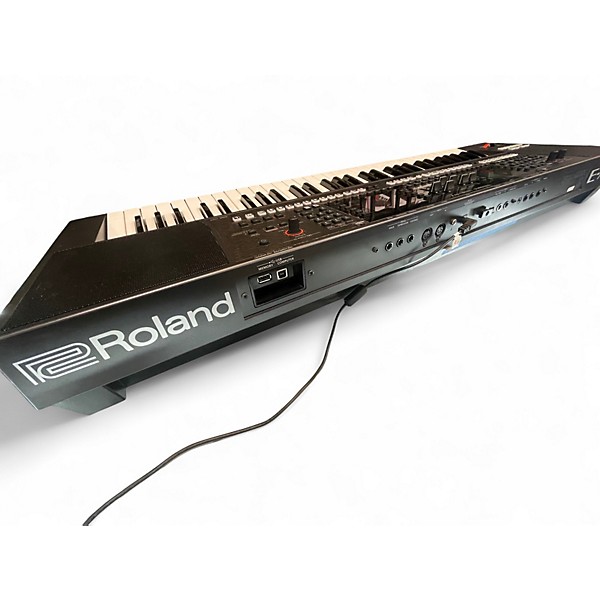 Used Roland E-A7 Arranger Keyboard