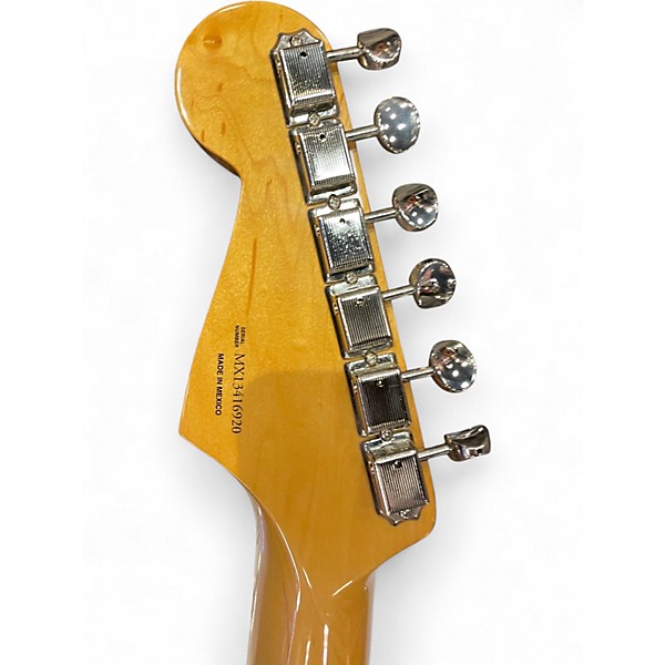 Used Fender Classic Series '60s Stratocaster 3 Tone Sunburst Solid Body Electric Guitar