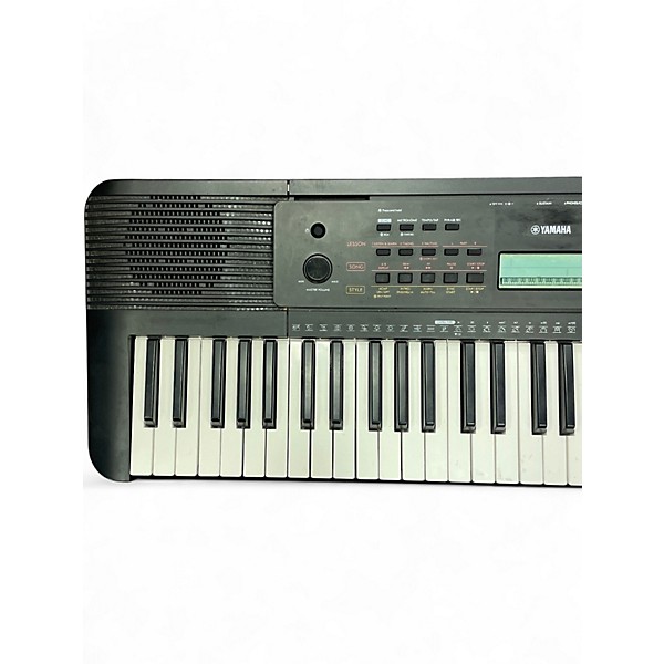 Used Yamaha PSRE273 Portable Keyboard