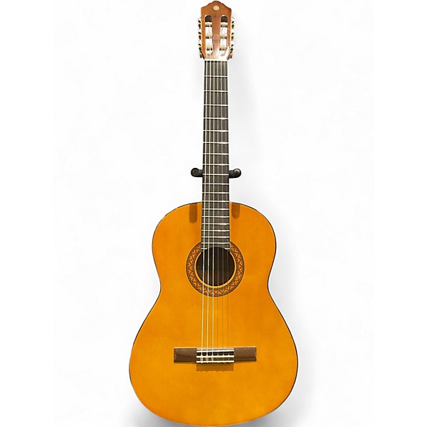 Used Yamaha C40 Natural Classical Acoustic Guitar