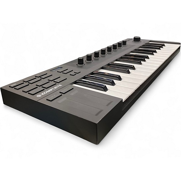 Used Native Instruments Komplete Kontrol M32 MIDI Controller