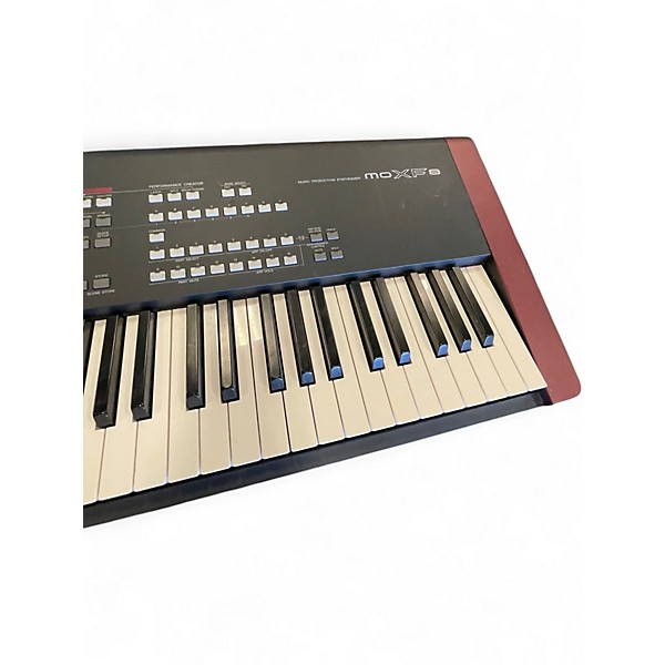 Used Yamaha MOXF8 88 Key Keyboard Workstation