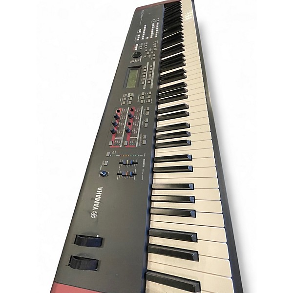 Used Yamaha MOXF8 88 Key Keyboard Workstation