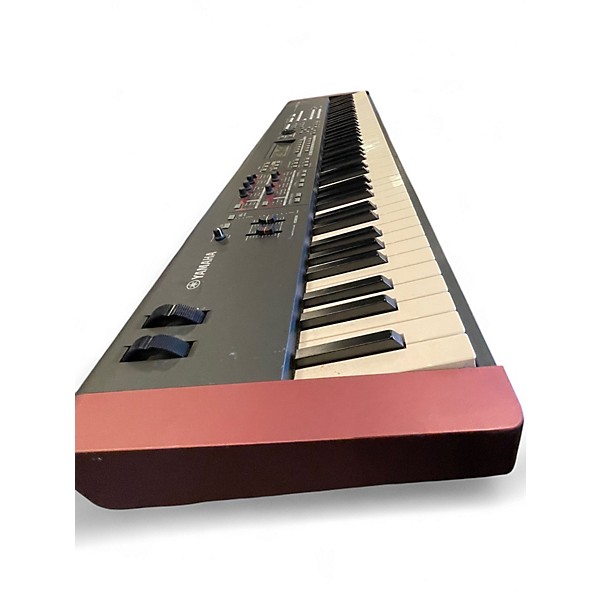 Used Yamaha MOXF8 88 Key Keyboard Workstation