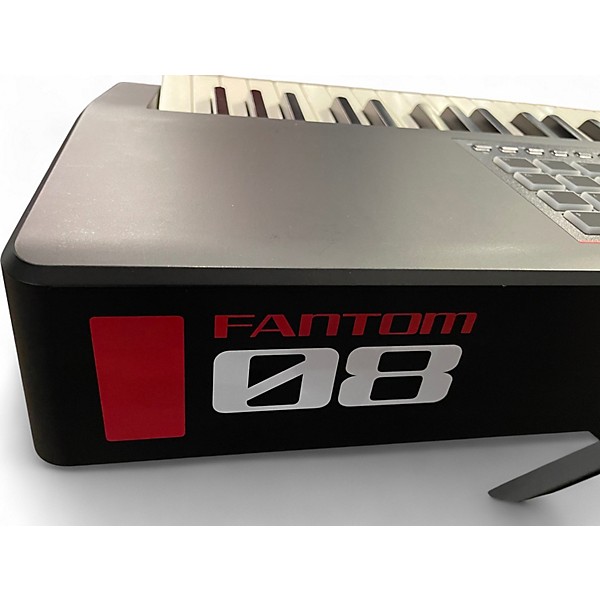 Used Roland Fantom 08 Keyboard Workstation