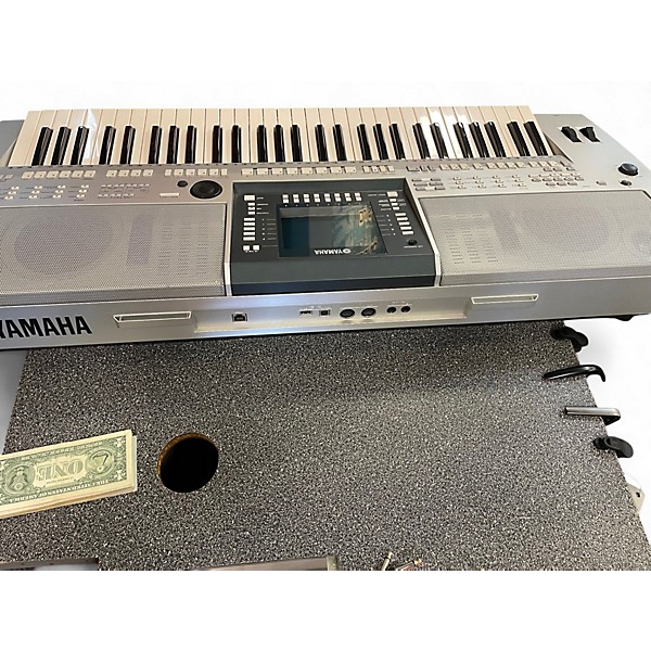 Used Yamaha PSRS710 Keyboard Workstation