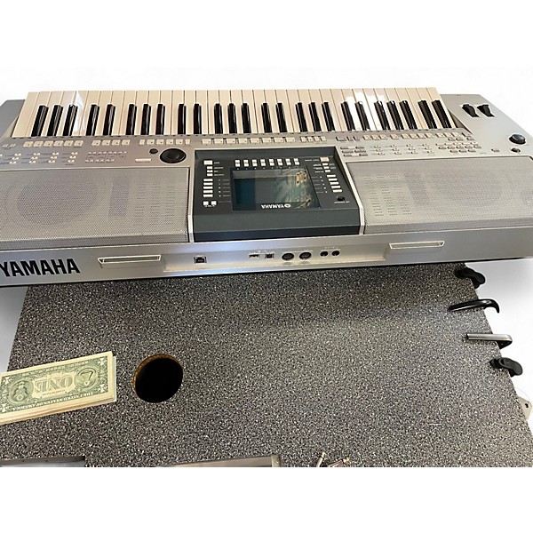 Used Yamaha PSRS710 Keyboard Workstation
