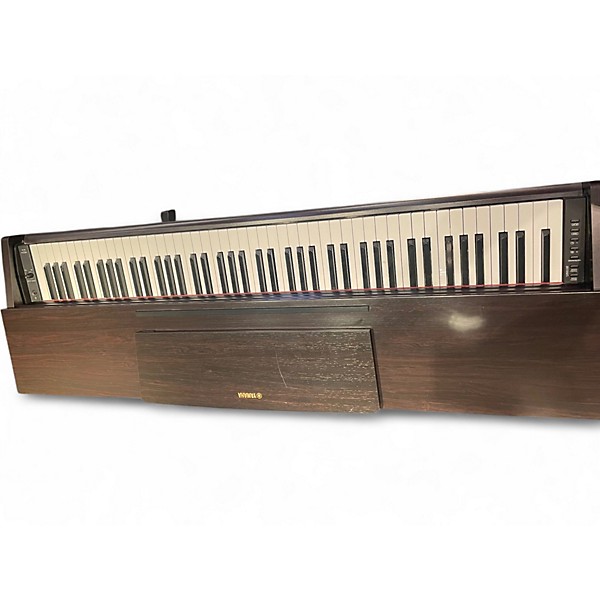 Used Yamaha ARIUS YDP-143 Digital Piano