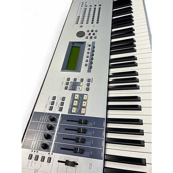 Used Yamaha Motif ES8 88 Key Keyboard Workstation