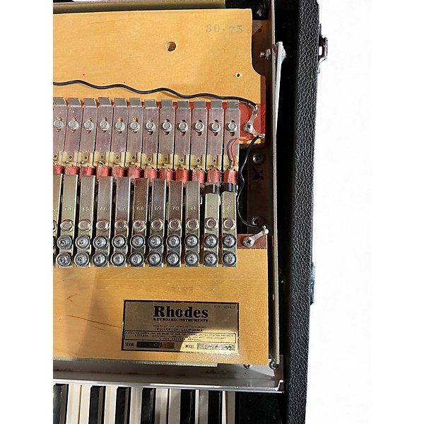 Used Rhodes MK I SEVENTY THREE STAGE 1975 Acoustic Piano