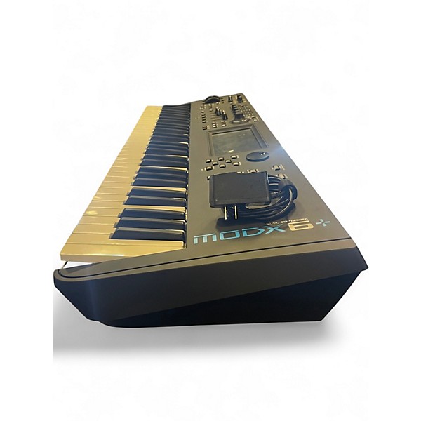 Used Yamaha MODX6+ Synthesizer