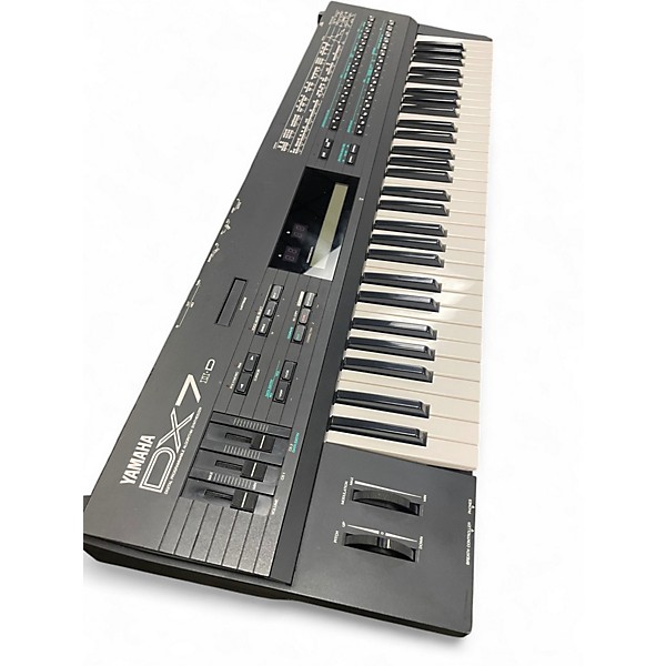 Used Yamaha DX7 IIID Synthesizer
