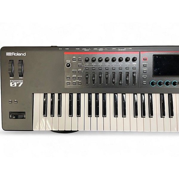 Used Roland FANTOM-07 Keyboard Workstation