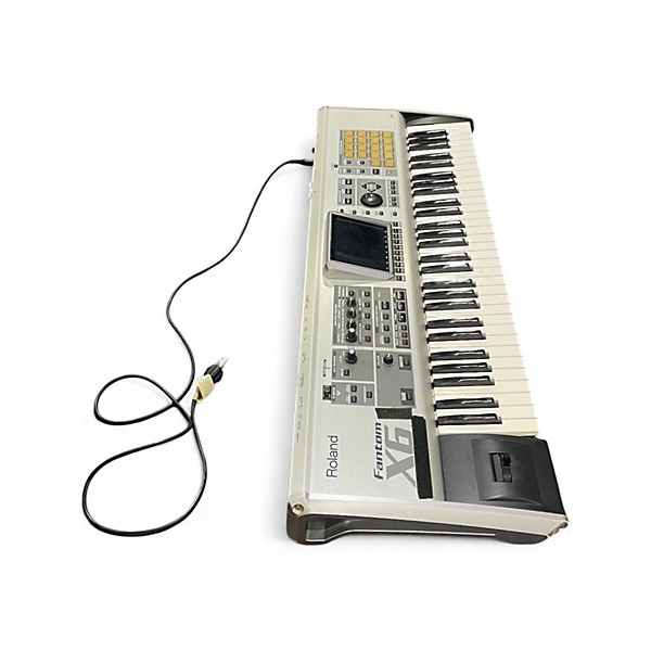 Used Roland Fantom X6 Keyboard Workstation