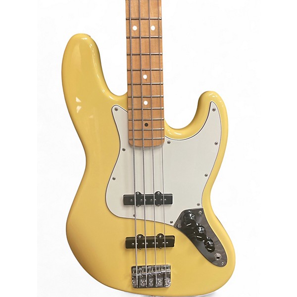 Used 2022 Fender Player Jazz Bass Buttercream Electric Bass Guitar