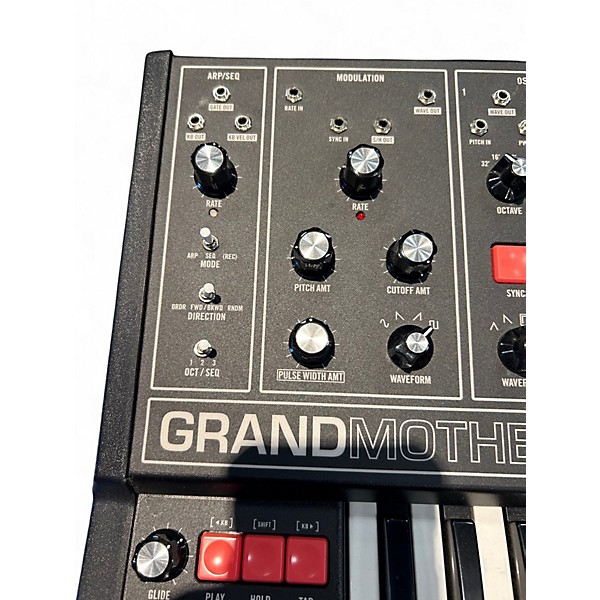 Used Moog grandmother dark-edition Synthesizer