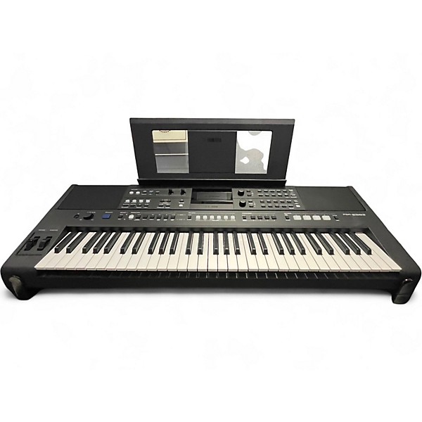 Used Yamaha PSR-E583 Digital Piano