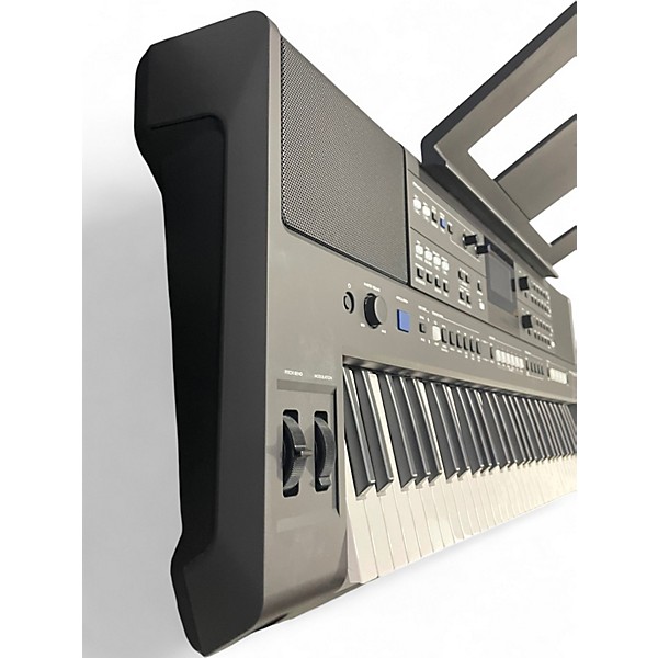 Used Yamaha PSR-E583 Digital Piano