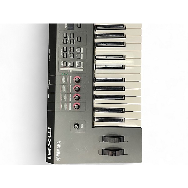 Used Yamaha MX61 61 Key Keyboard Workstation