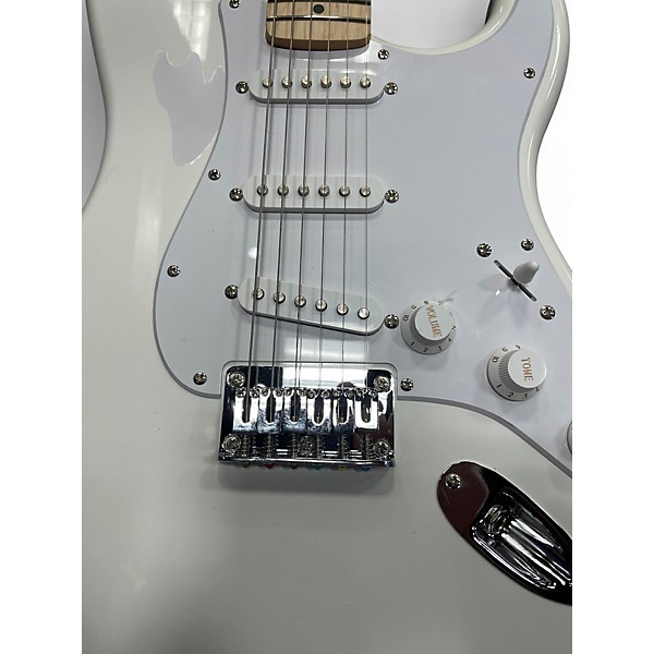 Used Squier Affinity Stratocaster White Solid Body Electric Guitar