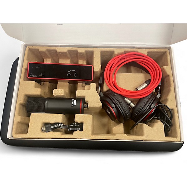 Used Focusrite SCARLETT 2I2 STUDIO
