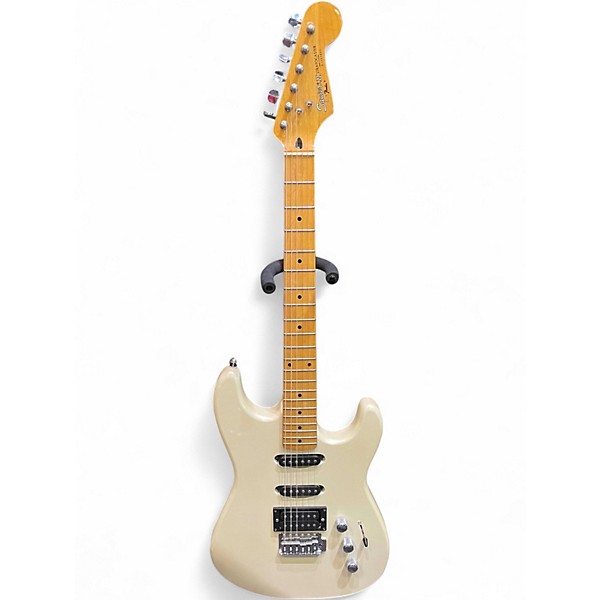 Used Squier Stratocaster II OFF WHITE Solid Body Electric Guitar