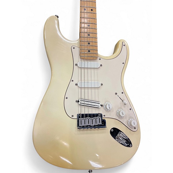 Vintage 1989 Fender Stratocaster cream white Solid Body Electric Guitar