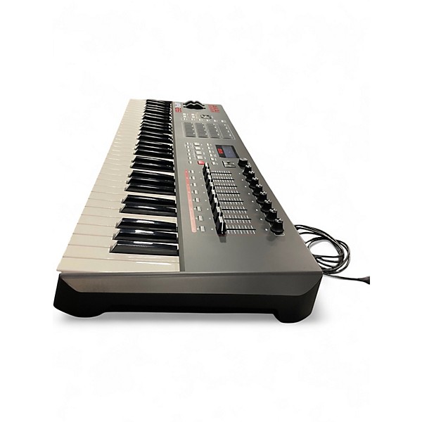 Used Yamaha MOXF6 61 Key Keyboard Workstation