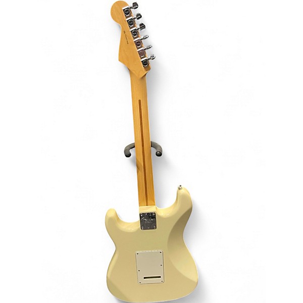 Used Fender American Professional Stratocaster HSS Shawbucker Olympic White Solid Body Electric Guitar