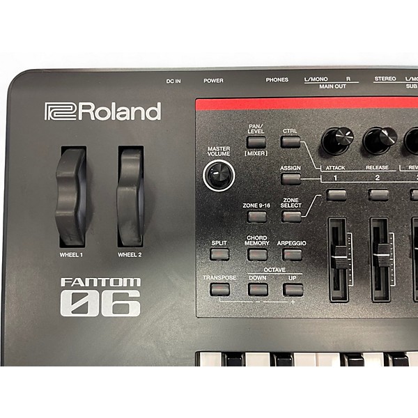 Used Roland Fantom 06 Keyboard Workstation