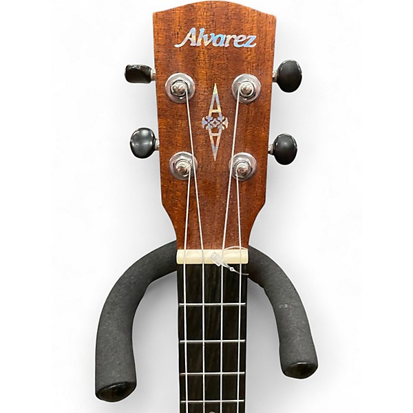 Used Alvarez RU22BE Natural Ukulele