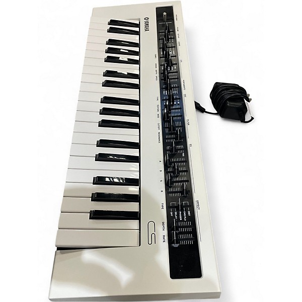 Used Yamaha REFACE CS Portable Keyboard