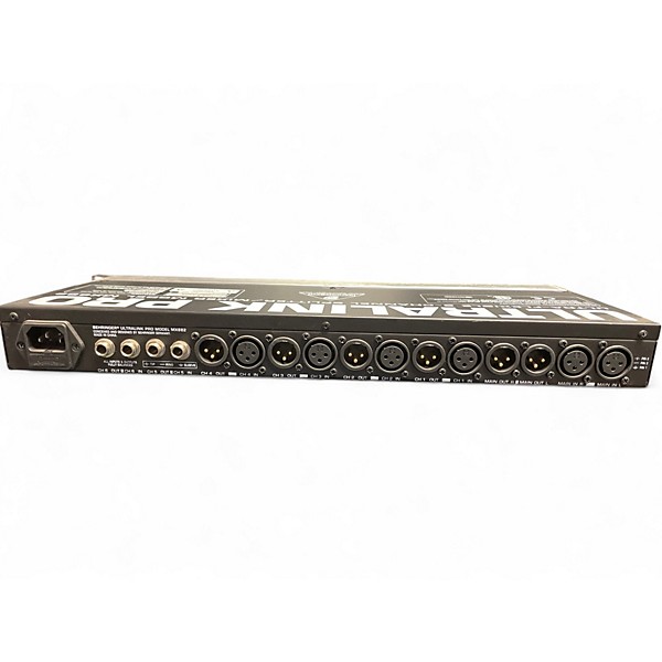 Used Behringer MX882 Unpowered Mixer