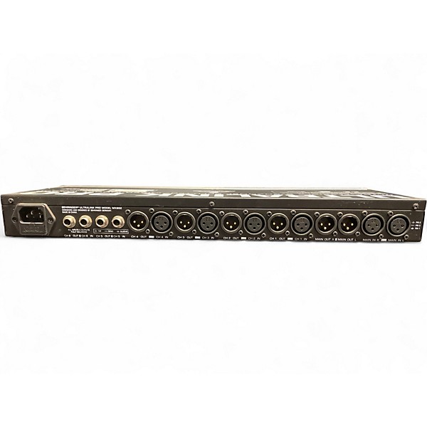 Used Behringer MX882 Unpowered Mixer