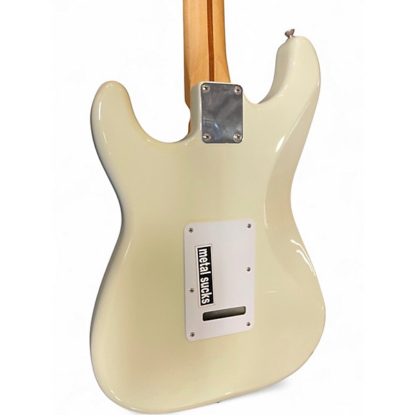 Used Fender Player Stratocaster Vintage White Solid Body Electric Guitar