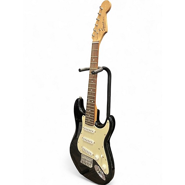 Used Squier Mini Affinity Stratocaster Black and White Electric Guitar